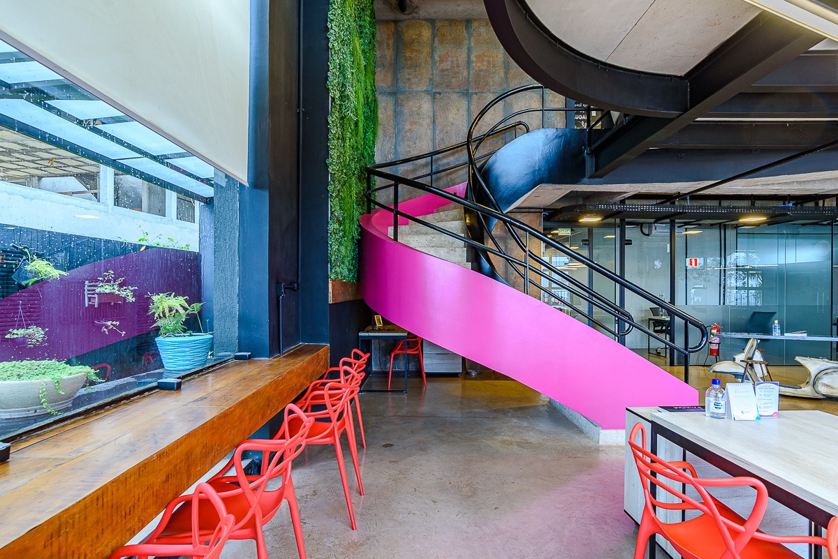 YOLO Coworking
