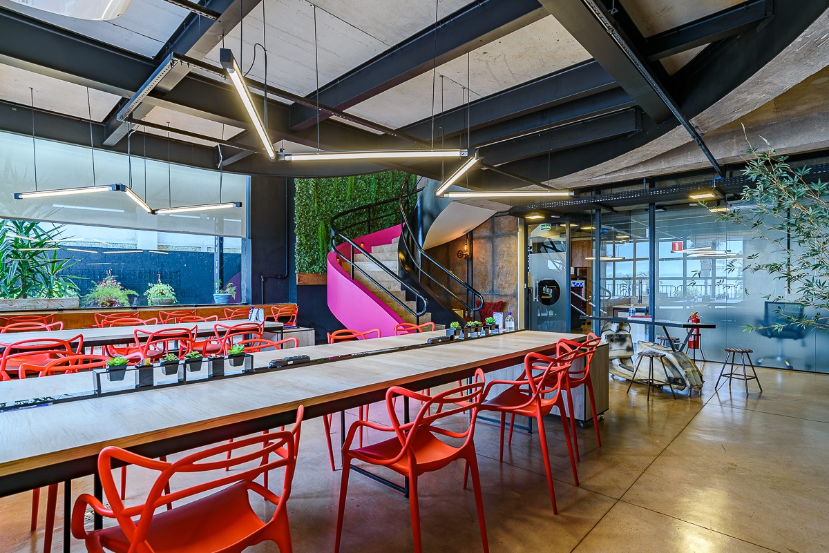 YOLO Coworking