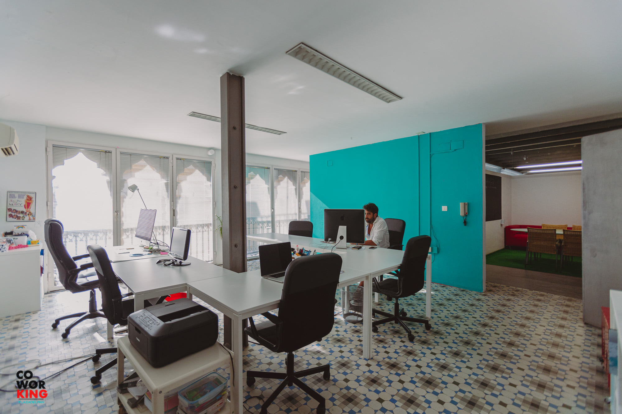 Coworking Plaza del Pan-3