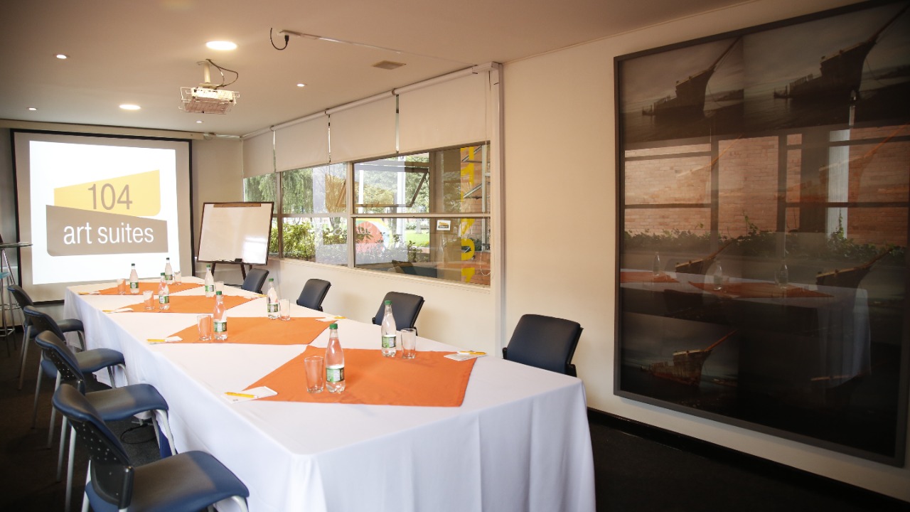 Hotel 104 Art Suites