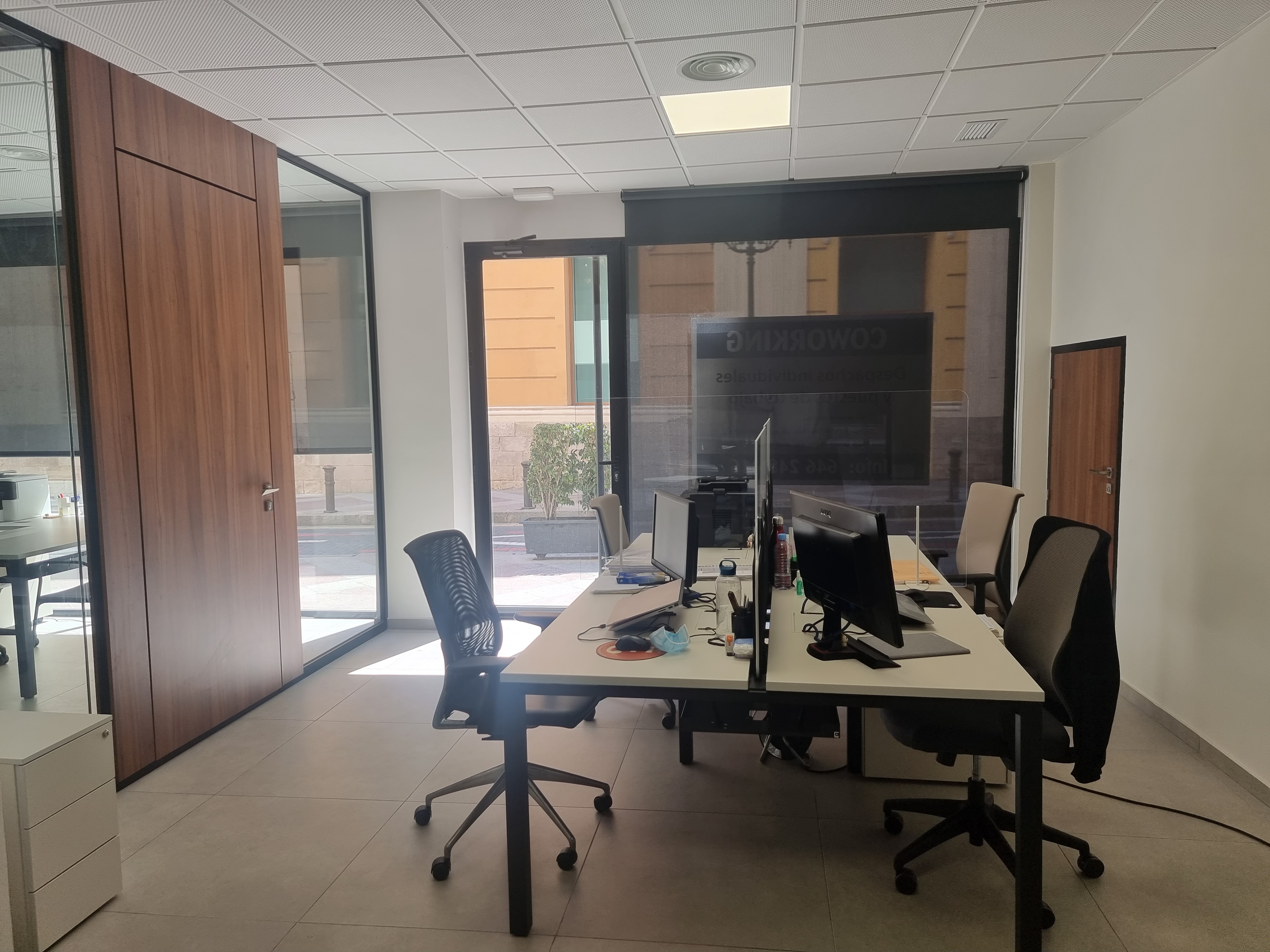 V11 COWORKING